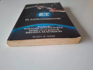 Libro E.T. El extraterrestre. William Kotzwinkle