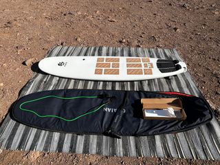 Tabla de surf motorizada Kahe 8' (como nueva)