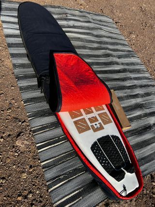 Tabla de surf motorizada Kahe 8' (como nueva)