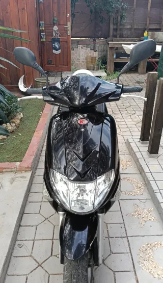 Kymco Vitality Negro