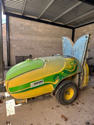 Sulfatadora 1100L Remolque