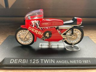 Maqueta Derbi 125 Twin Angel Nieto 1971