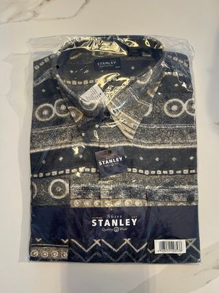 Camisa con estampado étnico