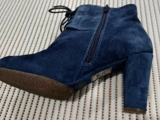 Botines de tacón azul