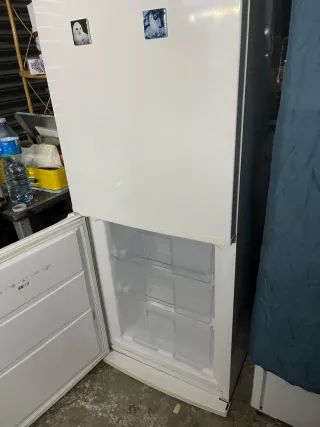 Nevera blanca Schneider