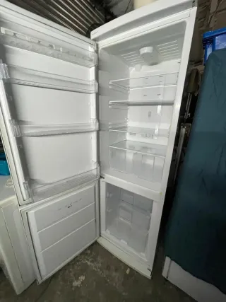 Nevera blanca Schneider