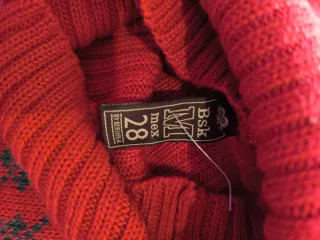 Vestido de punto Bershka rojo