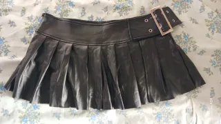Falda mini cuero sintético negra T.M