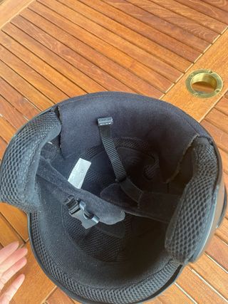 Casco de esquí negro para adulto marca Brico