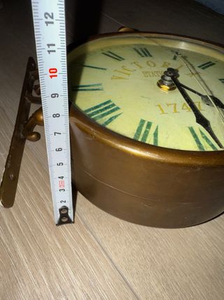 Reloj de Pared Victoria Estación tiene un cristal