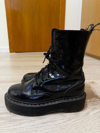 Dr. Martens Edición Limitada Arcoíris
