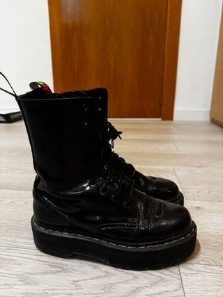 Dr. Martens Edición Limitada Arcoíris