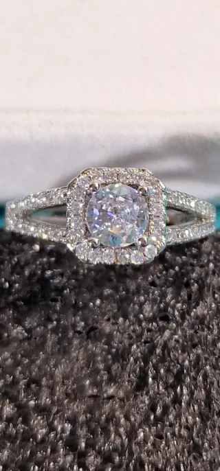 Anillo de lujo "Circonitas Brillantes" (Plata 925)