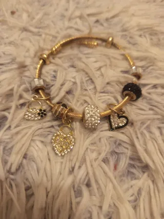 Pulsera Acero Dorado con Dijes Corazón y Bolso