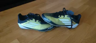 Botas de fútbol Adidas F50 niño