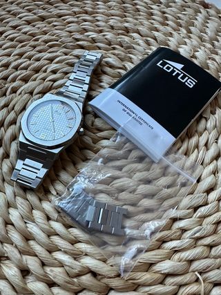 Reloj Lotus Correa Metálica Plata