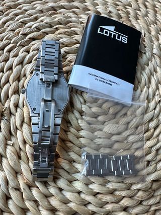 Reloj Lotus Correa Metálica Plata
