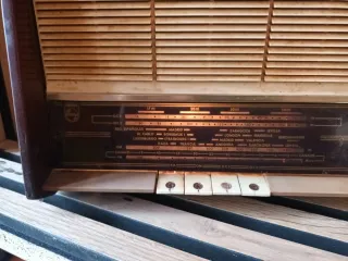 Radio Philips Antigua.