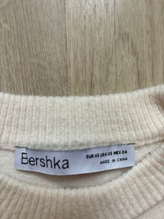 Jersey Bershka blanco