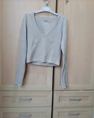 Top manga larga beige