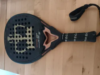 Black Crown Special Pro Pala Pádel