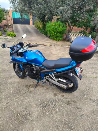 Suzuki Bandit 650S Azul