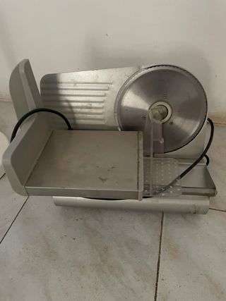 Cortafiambres Eléctrico