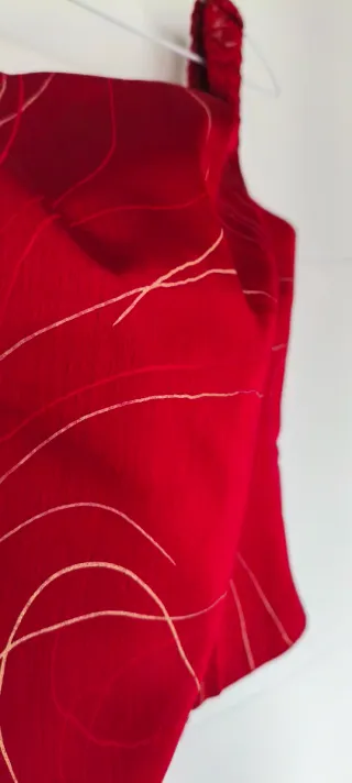 Top Rojo/Burdeos con Diseño