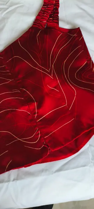 Top Rojo/Burdeos con Diseño