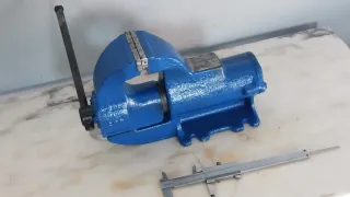 Tornillo de banco robusto