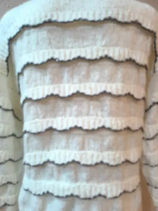 Jersey Zara blanco con detalles