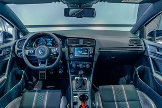 VOLKSWAGEN Golf GTI Clubsport (2017)