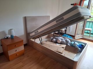 Cama completa casi nueva