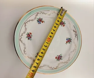 Set di 6 piatti antichi in porcellana L amandinoise