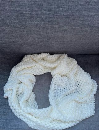 Bufanda beige de punto