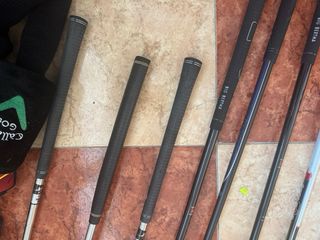 Juego de palos de golf completo.