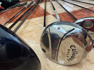Juego de palos de golf completo.