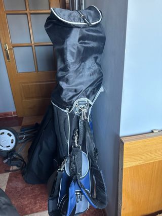 Juego de palos de golf completo.