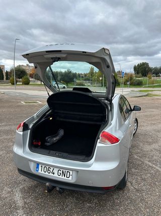 Laguna 2.0 dCi 150CV 2010, muy cuidado