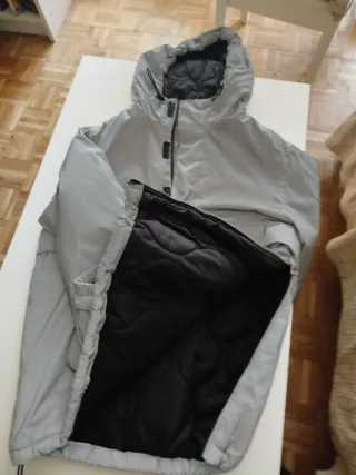 Abrigo Anorak Gris Pull&Bear