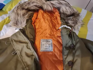 Parka Pull&Bear verde talla L