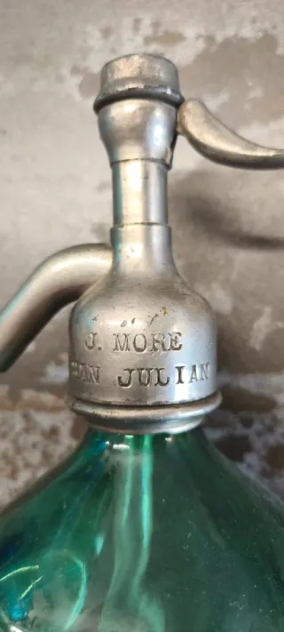 Sifón antiguo San Julian J. More