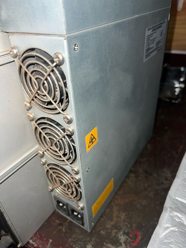 Fuente Alimentación Antminer S19