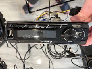 Pioneer MVH-S420BT + altavoces + tweeters coche