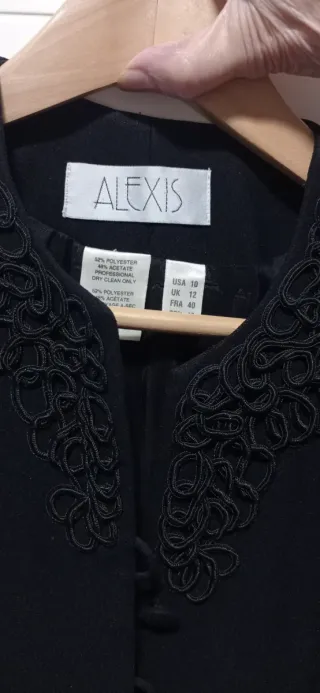 Traje negro ALEXIS talla 10