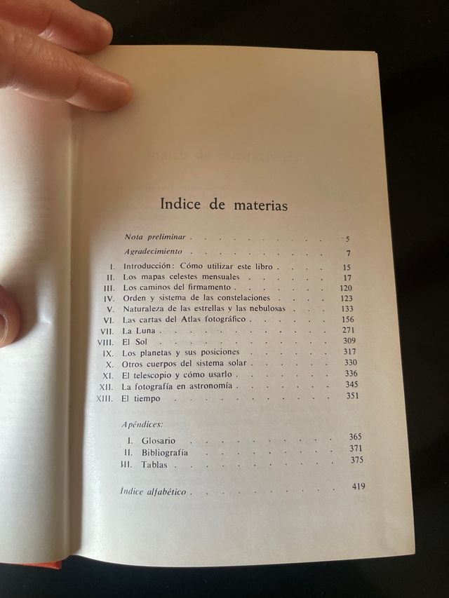Guía de campo de las estrellas y los planetas