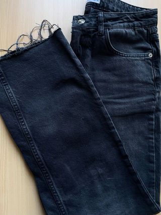 Pantalón vaquero recto Zara negro T.38