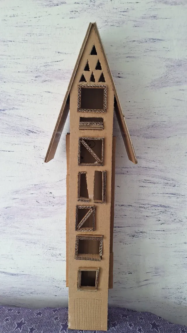 Casa Decorativa Cartón