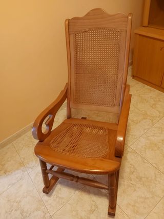 Mecedora de madera