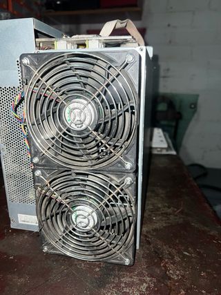 Carcasa Antminer S19 con ventiladores
